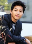송중기, 여권사진·신상정보 유출…中 팬들 믿는다, 재발급 검토하고 있지 않는다