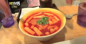 숟가락으로 매콤한 국물까지 호로록…국물떡볶이 만드는 법 공개 필요한 재료는?
