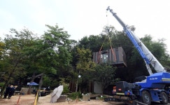 “이게 끝이에요?”...남양주시, 카페 봉주르 컨테이너 화장실 달랑 2개 치우고 끝