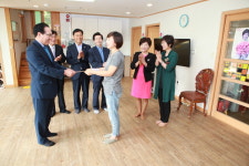 의왕시의회, 추석명절 앞두고 노인생활시설 방문