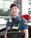 휴가중 심폐소생술로 생명 구한 용인 경찰관 화제