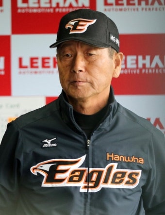 한화이글스, 김성근 감독 유임 결정…박종훈 신임단장 부임