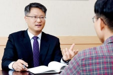 법률 상담하며 힐링… 캠핑카 타고 구석구석 찾아갈게요
