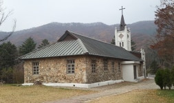 [정경연의 풍수기행] 안성 양성명 미산리 미리내 성지