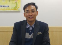 배선길 문원동 주민자치위원장 문화교육센터 살림 우리 힘으로 살렸죠