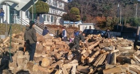 인천 옹진군 덕적면사무소, 사랑의 땔감 나눔 봉사활동