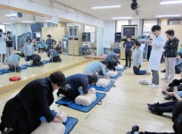 군포 산본2동주민센터 강사·수강생, 심폐소생술 교육 의무화