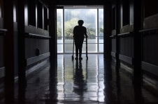 어버이날 더 외로운 사람들