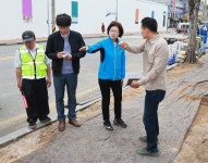 박은경 안산시의원, 단원구청 와동 선부로 보도정비 현장점검