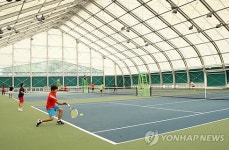한전 파주지사, 테니스장 일방 폐쇄 말썽