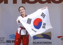국내외 태권도 대회 휩쓴 당찬 여중생 김유하 선수 종주국 자존심 지키고 싶어요