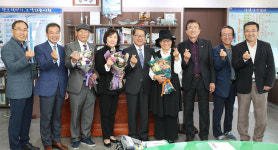 이천시, 재미교포 임경애·조규자·김완회씨 명예시민 신정