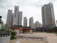 [근대문화유산] 콘크리트 숲 속 고즈넉한 풍경… 근대한옥 역사 품은 신도시