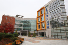 군포시 중앙도서관, 시민배우 낭독 극장 운영