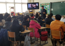 안정남 화성 상봉초 교장, 6학년 행복수업 인기만점