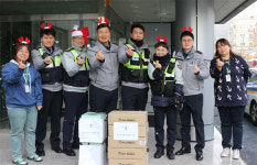 인천 연수지구대, 3천원 행복 프로젝트 일환 복지시설에 후원금 전달