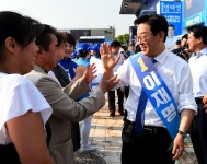 파주로 간 이재명 평화·민생 vs 수원 공략 남경필 경제·안전 방점