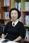 김영숙 한국문인협회 안산지부회장 시를 쓰려면 자신의 내면 들여다볼 용기 필요