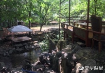 [법 위의 피서지] 계곡 따라 무허가 식당·야영장 즐비… 양평지역 불법영업 극성