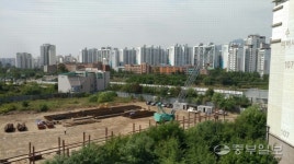 의정부 수락리버시티1단지 학교용지, 교량 제작장으로 둔갑