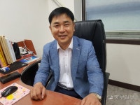 유해용 인천 서구 신현원창동 주민자치위원장 아이들 꿈 쑥쑥 자라도록 고향 땅 다져놓을게요