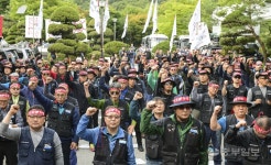 의왕시 공영차고지 건립 연기… 화물차 노동자 집단반발
