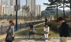 가림막도 없는 의정부 민락IC 광역버스 정류장… 시민들 불편 호소