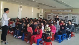 경기도문화의전당 예술단문화나눔팀, 문화배려계층 찾아 공연 펼쳐