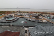 [주말 수도권 가볼만한 곳] 석모도 미네랄 온천·강화 저수지 빙어·용인 민속촌 추억놀이·양주 휴양림 눈꽃 축제