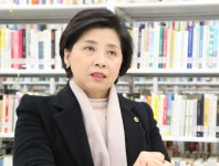 [인터뷰] 김미숙 경기도의원 학교 보건실 정비… 심장제세동기 구비