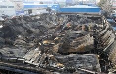 울산 농수산물시장 화재로 건물 1개 동 붕괴… 손쓸 틈도 없이 10~15분 만에 건물 무너졌다