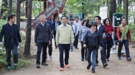 정장선 평택시장, 지난 30일 부락산 야간산행 실시