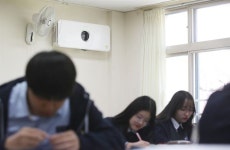 계속 늘어나는 공기정화장치...학교서 관리주체 두고 갈등