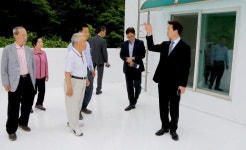 김종천 과천시장, 폭염대비 무더위 쉼터 점검