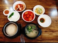 [맛집유랑] 안산 가마솥전통설렁탕, 가마솥에 푹 고은 사골육수… 갓지은 솥밥과 겉절이 하나면 완벽한 한끼 보양식