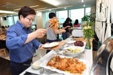 염태영 시장 양파야 힘내라
