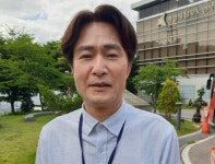 [인터뷰] 김영진 화성시남부노인복지관장 평균 73세 어르신들의 열정, 멋있고 자랑스러워요