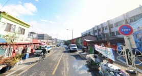 인천 동구 화수부두 인근 상점가, 정체불명 분진테러에 울상