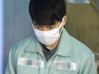 '무면허 음주 뺑소니' 배우 손승원, 징역 1년6개월 상고 포기…자동 군면제