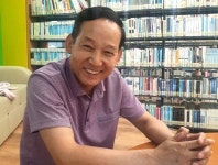 공부방과 도서관은 제 삶의 전부죠... 30년간 공부방 지킨 김정진 포천 이동 작은도서관장