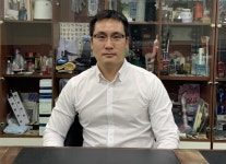 [중소기업이 뛴다] (주)동성정밀, 국내최초 닥나무 위생장갑 개발… 땀 차는 목장갑 안써도 됩니다