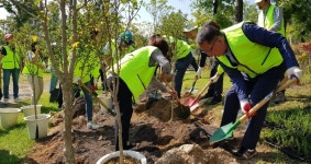 수원시, 서호꽃뫼공원서 시민참여 125만 그루 나무 심기 개최