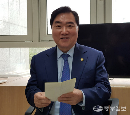 이석현 더불어민주당 국회의원, 제21대 총선출마 의사 밝혀 | 포토뉴스
