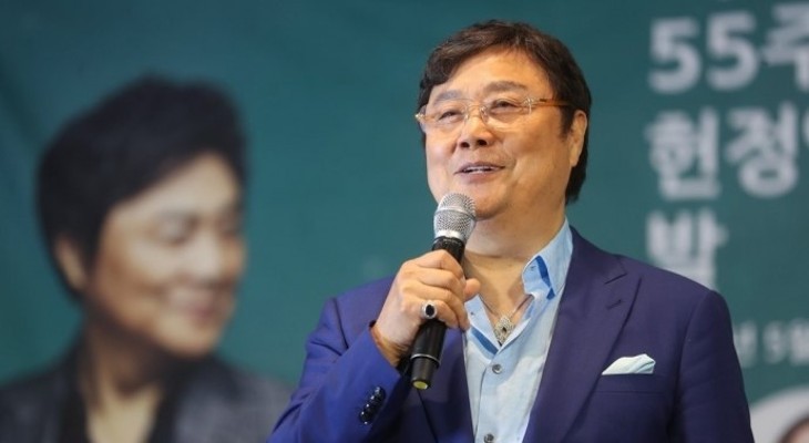가수 남진, 74살 나이에도 활발한 활동…올해 데뷔 55주년 맞아 | 포토뉴스