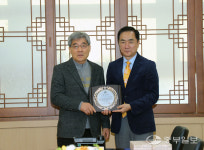 (사)전국농업기술자협회 평택지회, 시장 감사패 증정