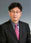 특성화고 학생들은 순수하고 의리가 있다고 말하는 이영준 김포제일공업고등학교 교장