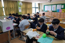 의정부중학교, 손으로 뜨는 따뜻한 세상 이웃사랑 실천