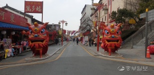 텅 비어버린 차이나타운