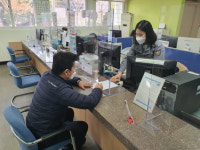 과천경찰서, 교통민원실에 코로나19 전파 방지위한 안전 가림막 설치