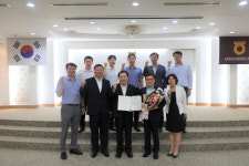 한윤우 남동농협 조합장 농림축산식품부 장관상 수상